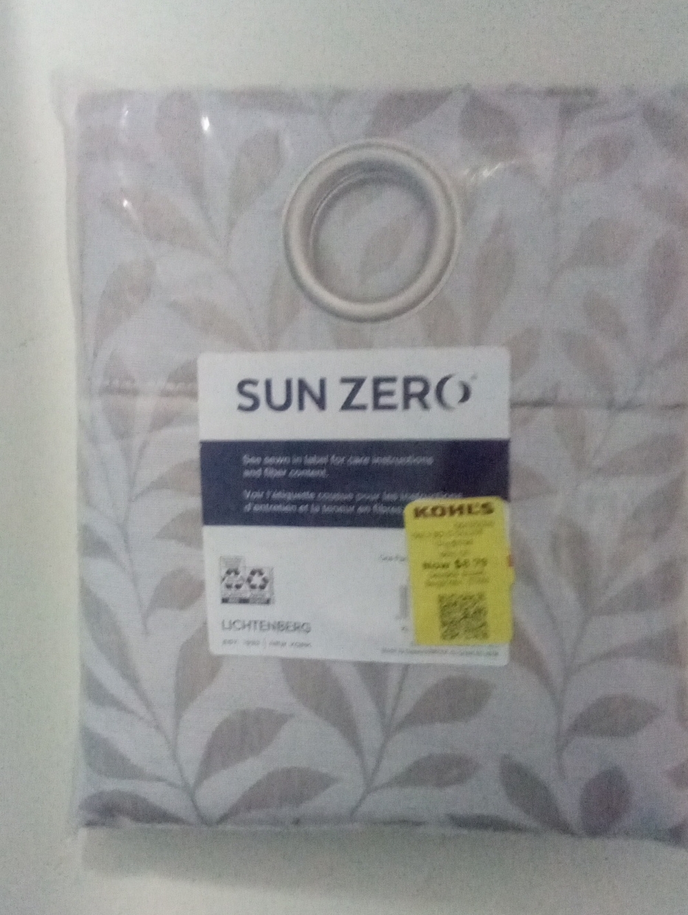 SUN ZERO Grommet Curtain Panel One Leaf Print NWT $27.99 Neutral